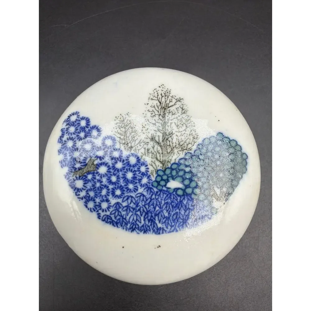 Vintage Taiwan Porcelain Trinket Box Blue Floral Lidded Jewelry Vanity Box 3”